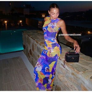 ZARA BLOGGER FAVE!!! Floral Print Midi Dress NWT LAST ONE!!!